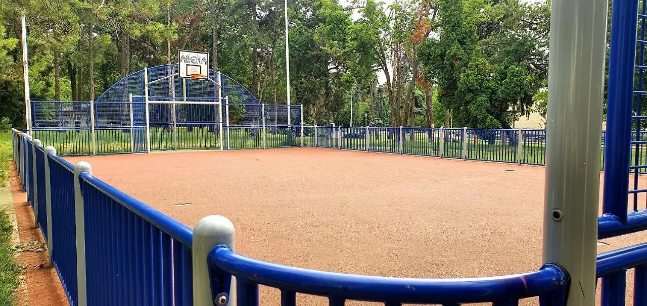Apartment Between Parks - King Bed - Central - Football Field Bukarest
