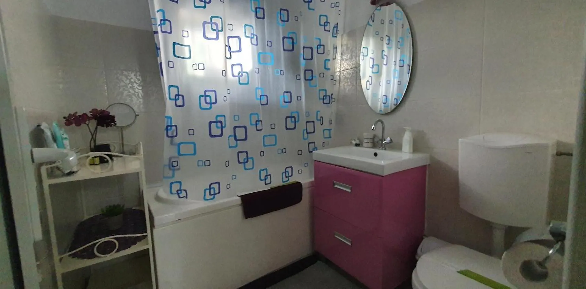 Between Parks - King Bed - Central - Football Field Bukarest Apartment